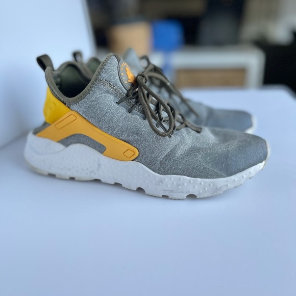 Nike Air Huarache Run - Picture 2 of 4